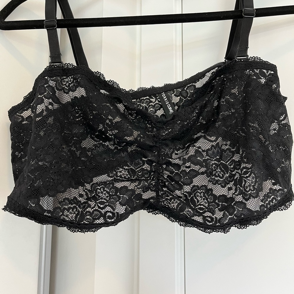 Torrid Curve Black lace unlined bandeau w/ removable straps - Size 1/US 1X 14-16